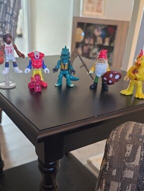 Imaginext Mystery Bag 5 FIGURE  Bundle SERIES 4 and 6